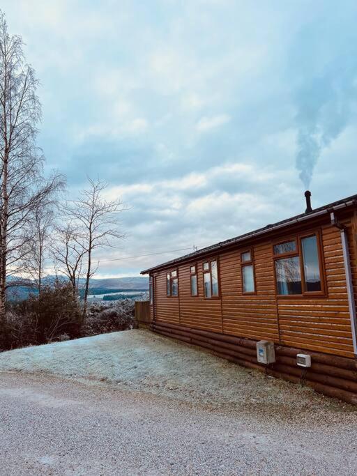 Chalet Luxury With Hot Tub In Royal Deeside *