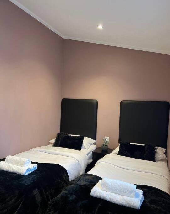 Luxury With Hot Tub In Royal Deeside